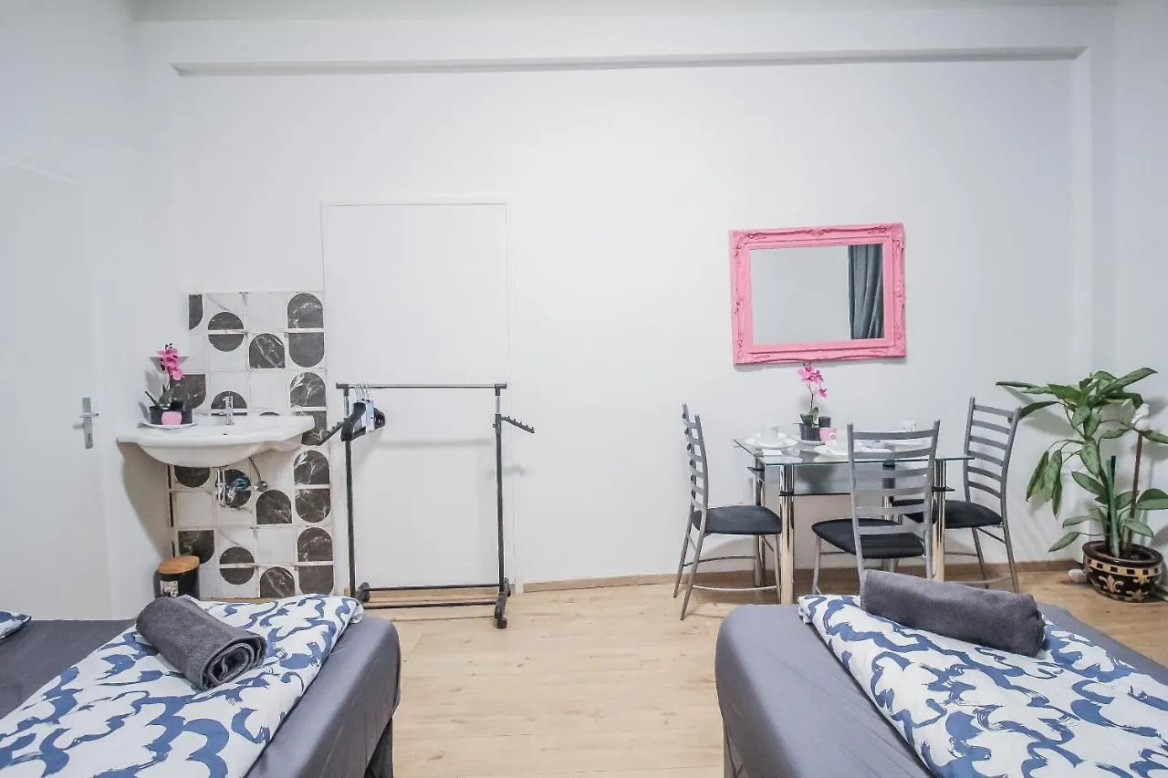 Comfort Quad Room Hn Wiedeń