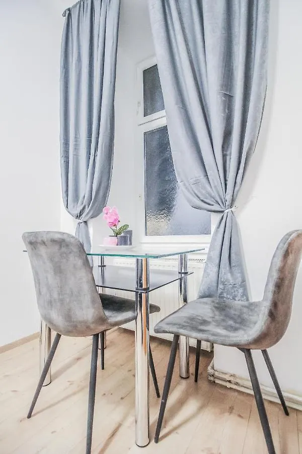 Comfort Quad Room Hn Wiedeń 0*,